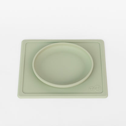 ezpz Tiny Plate in Sage